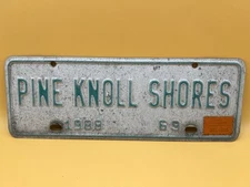 PINE KNOLL SHORES 1988 North Carolina City License Plate #69 All Original VG++