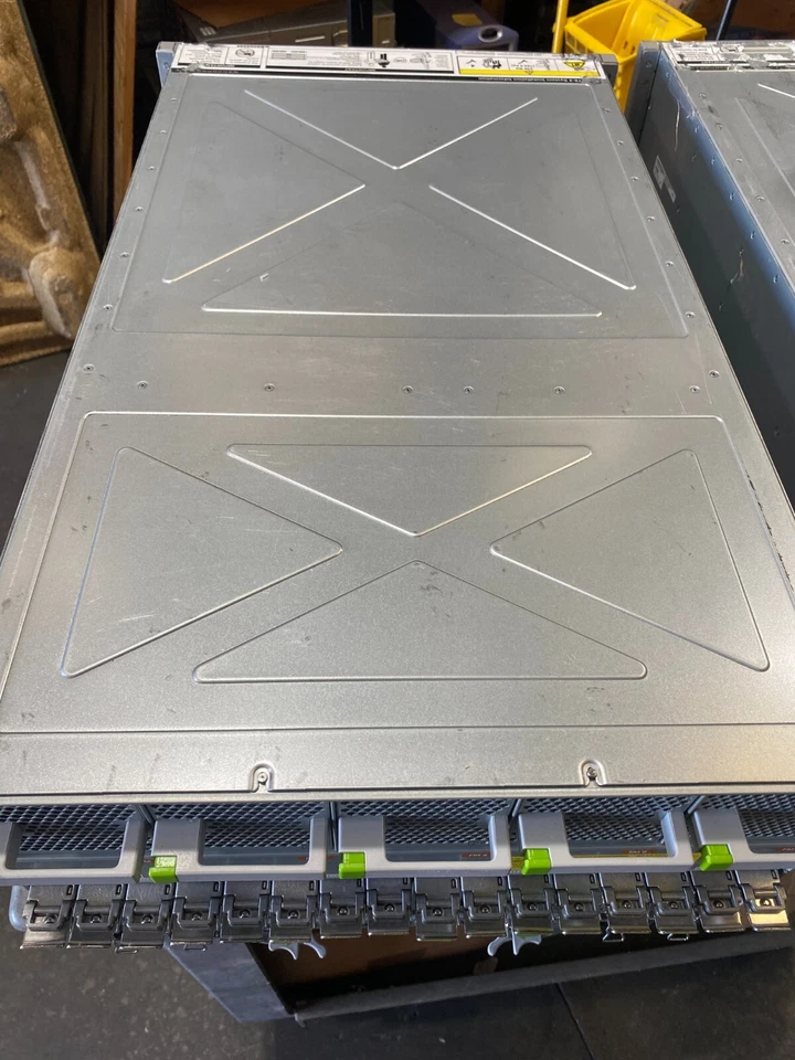 ORACLE SPARC T8-4 4 x 5.0GhZ 32-CORE  1TB  RAM, 2 x 1.2THB HDD 4x PS TESTED - Image 4 of 4