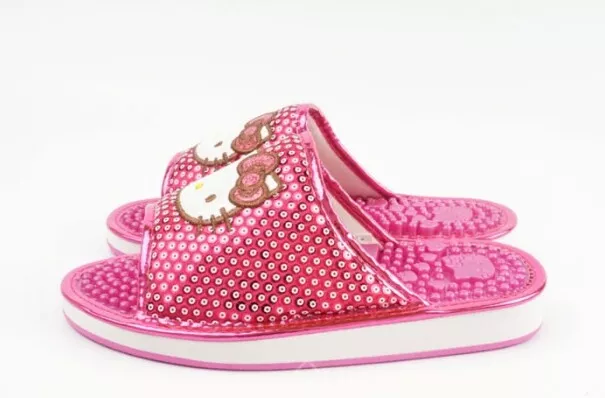 Hello kitty deals womens slippers
