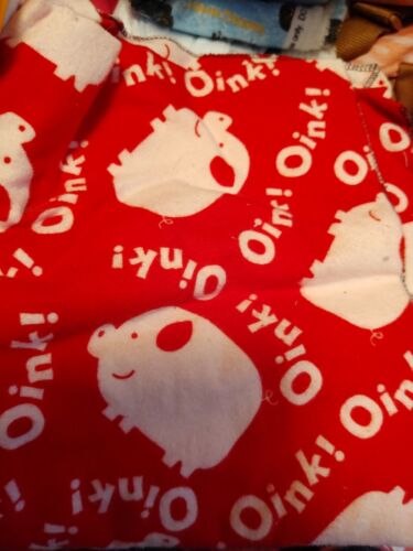   Red flannel onk pigs  personalized blanket 43x 34 - Picture 1 of 1