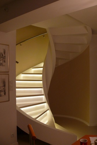 Treppe / Treppen - Wendeltreppen / Spindeltreppen - Massive Beton-Treppen