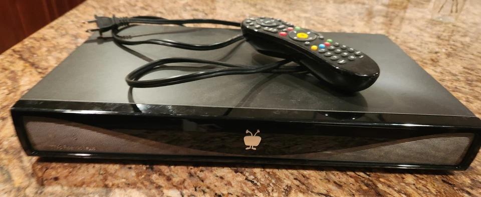 Tivo Roamio Plus TCD848000 Series 5 1TB DVR Device 6 Tuners w/Remote & TIVO Mini - Image 4 of 4