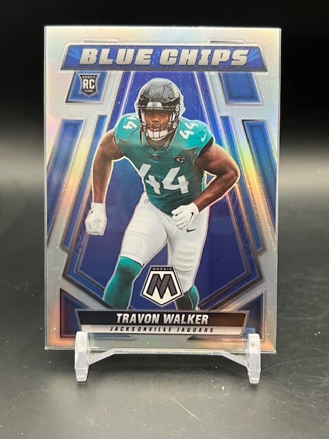 2022 Panini Mosaic Blue Chips #BC-15 Travon Walker - Silver Prizm