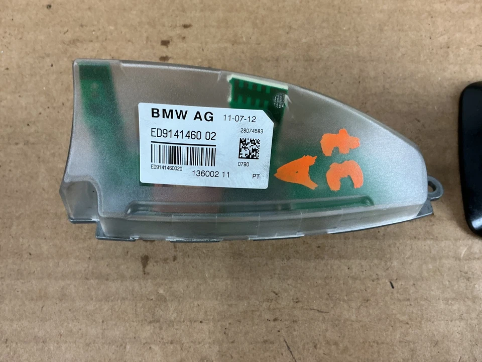 BMW 535i F10 xDrive 2010-2016 techo aleta de tiburón antena de radio 9141460, 9269863 OEM Foto 2 de 4