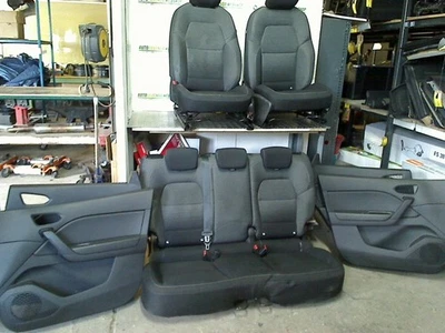 INTERIEUR COMPLET Renault Captur II (RJB) 2021 876700847R - Photo 1/4