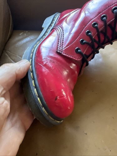 Bin DR MARTENS Ladies Size UK 5 1450 Red Patent Shiny - Picture 8 of 17