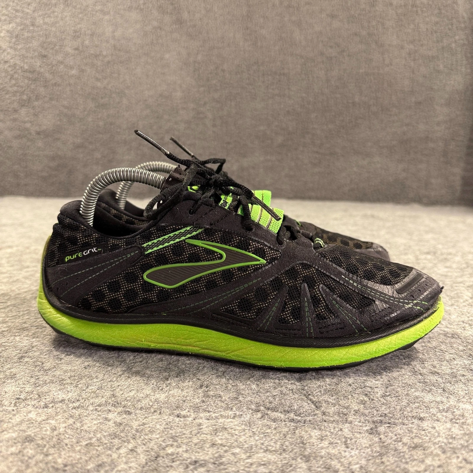 Brooks PureGrit Shoes Mens Size 8 Black Green Trail Running Minimalist Athletic
Opens in a new windo