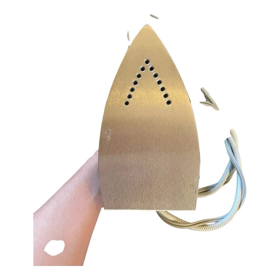 Утюжок для парогенератора Euro-Pro EP 8000 профессиональный пресс - Изображение 4 из 4