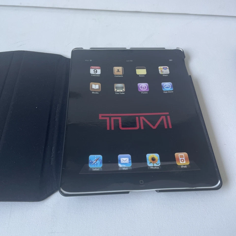 Tumi ipad 2 Case Ballistic Snap Case Black 9.7"x7.5"x0.5" - Image 4 of 4