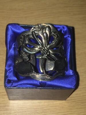 Vintage ''Silver Scenes'' Wales silberfarbene Blumen Schal Brosche mit Original Box