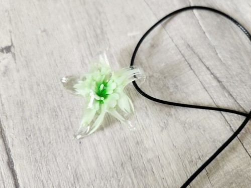 Starfish necklace, Green and clear Glass Star Fish Pendant, Mermaid Jewellery - Picture 12 of 12