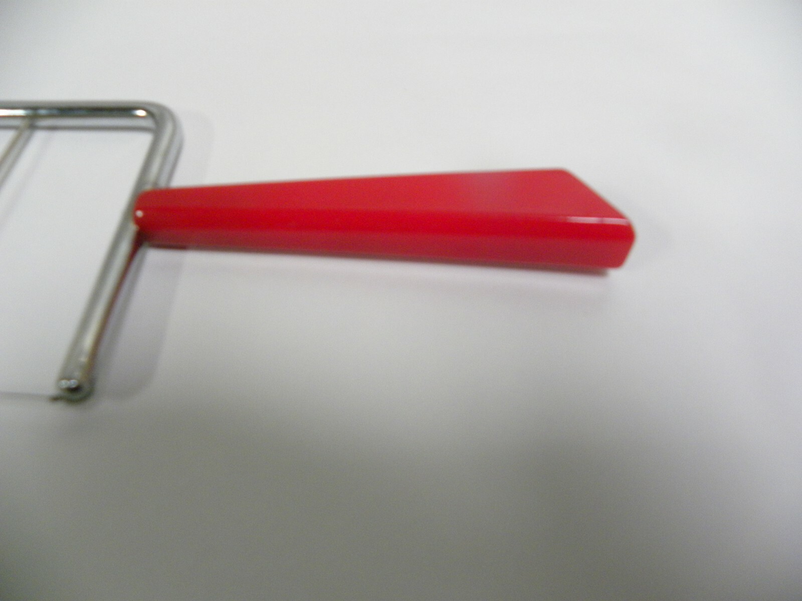 Vintage Red Bakelite Plastic Handle Kitchen Utensil Cheese Slicer