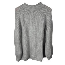 GUESS Mockneck Ultra-Soft Grey Ribbed Sweater Sz M EUC Lt Grey Long Sleeves