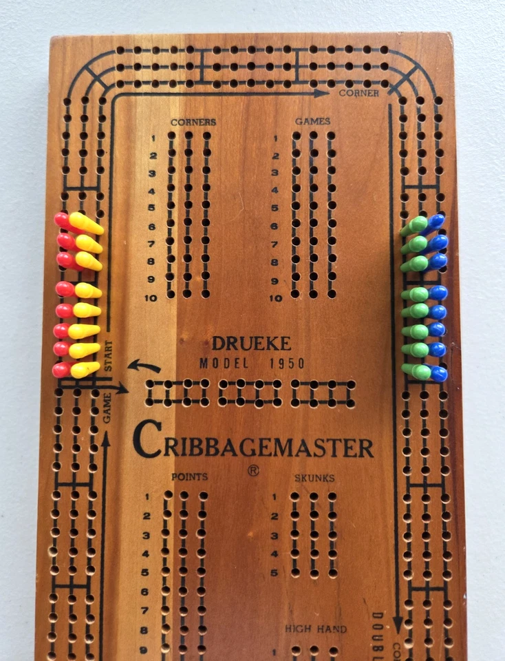 Vintage DRUEKE Cribbagemaster Model # 1950 Cribbage Board Extra Pegs Excellent!! - Image 3 of 4