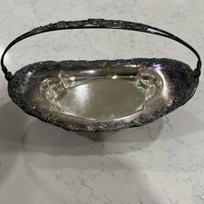 Ancien panier / panier à gâteaux de mariée quadruple plaque argent 13" avec poignée