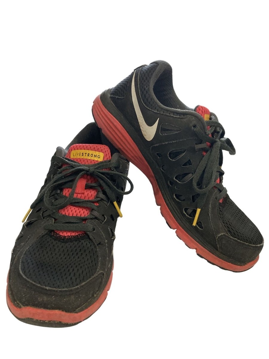 Nike Black and Red Athletic Sneakers with Cushioned Sole Nike Running Interact Run sneakers in black and red | ASOS main image 3