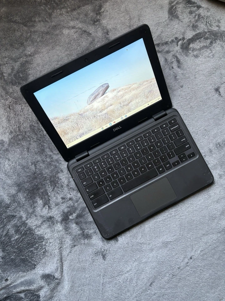 Dell Chromebook 3100 un 11,6 pulgadas 4 GB de RAM y 16 GB o 32 GB de almacenamiento eMMC Foto 3 de 4