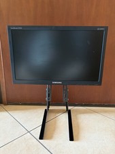 Monitor Samsung 19” regolabile in altezza VGA