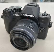 OLYMPUS OM-D E-M10 Mirrorless Camera