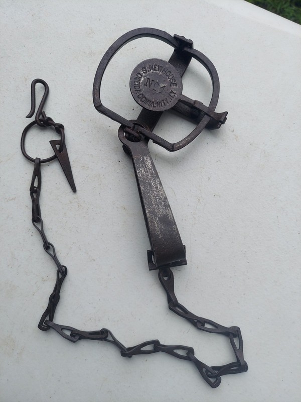 VINTAGE ANTIQUE NEWHOUSE TRAP NO. 1 O.C.NO PAT. DATE, STAMPED SPRING EARLY MODEL