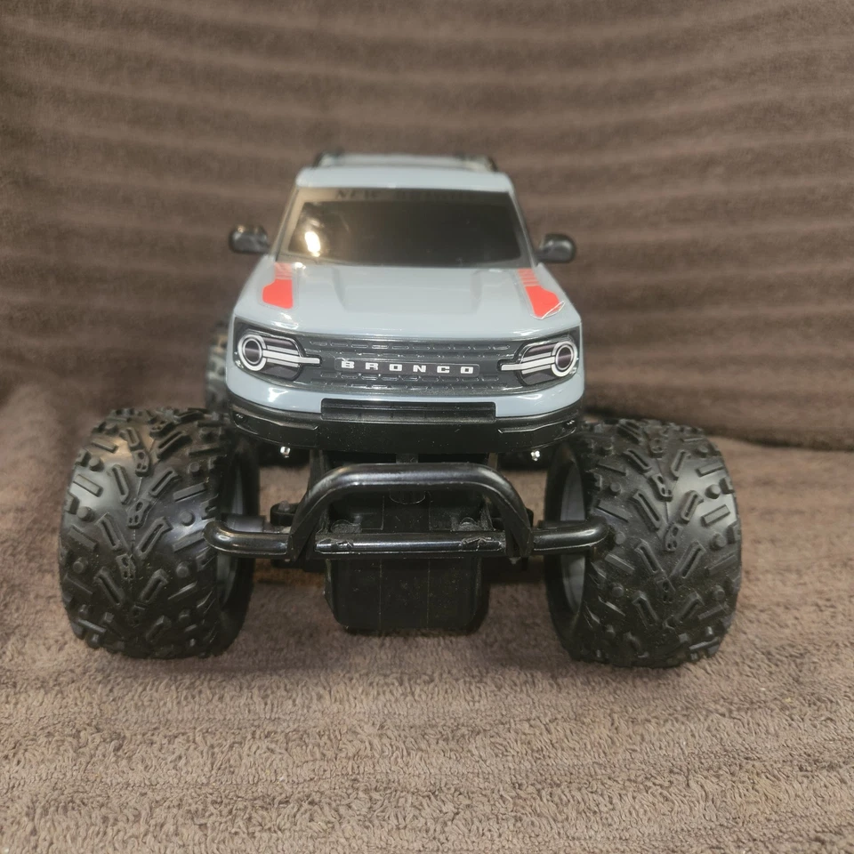 Nuevo camión todoterreno Ford Bronco brillante R/C, sin control remoto, como está, solo piezas o reparación Foto 3 de 4