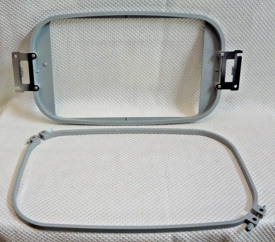 Baby Lock EPF300 XL Embroidery Extra Large Hoop 7.9" X 11.8" / 300mm x 200mm - Image 3 of 4