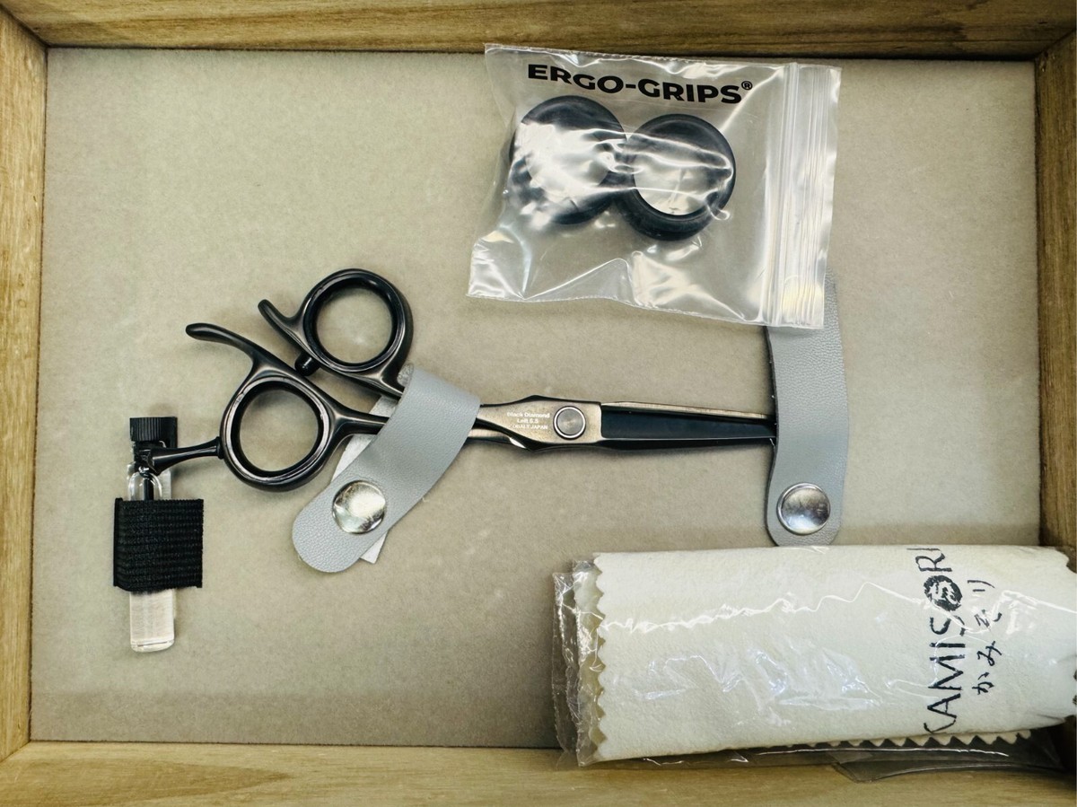 KAMISORI Black Diamond III Left 5.5 Professional Hair Cutting