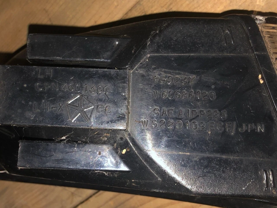 Luz de señal de giro marcador de esquina lado del conductor 1993-95 Eagle Vision Concorde Foto 3 de 3