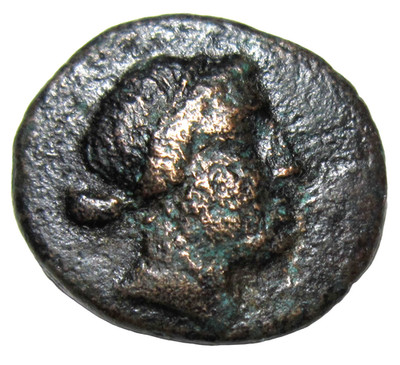 AIOLIS, KYME. AE 16. CIRCA 250-190 BC. AMAZON KYME/FOREPART OF HORSE.
