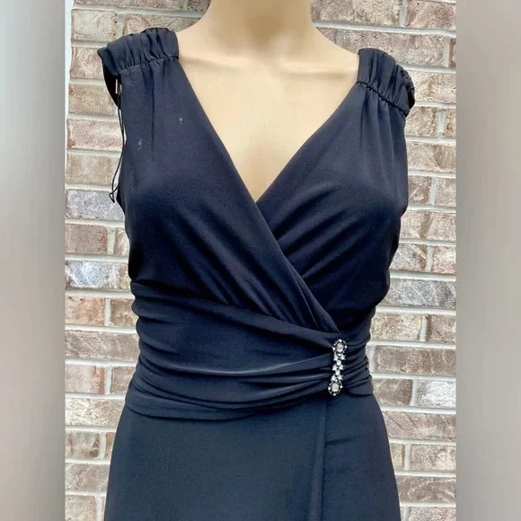 Vestido formal midi drapeado negro con estrás para mujer talla 8 Foto 4 de 4