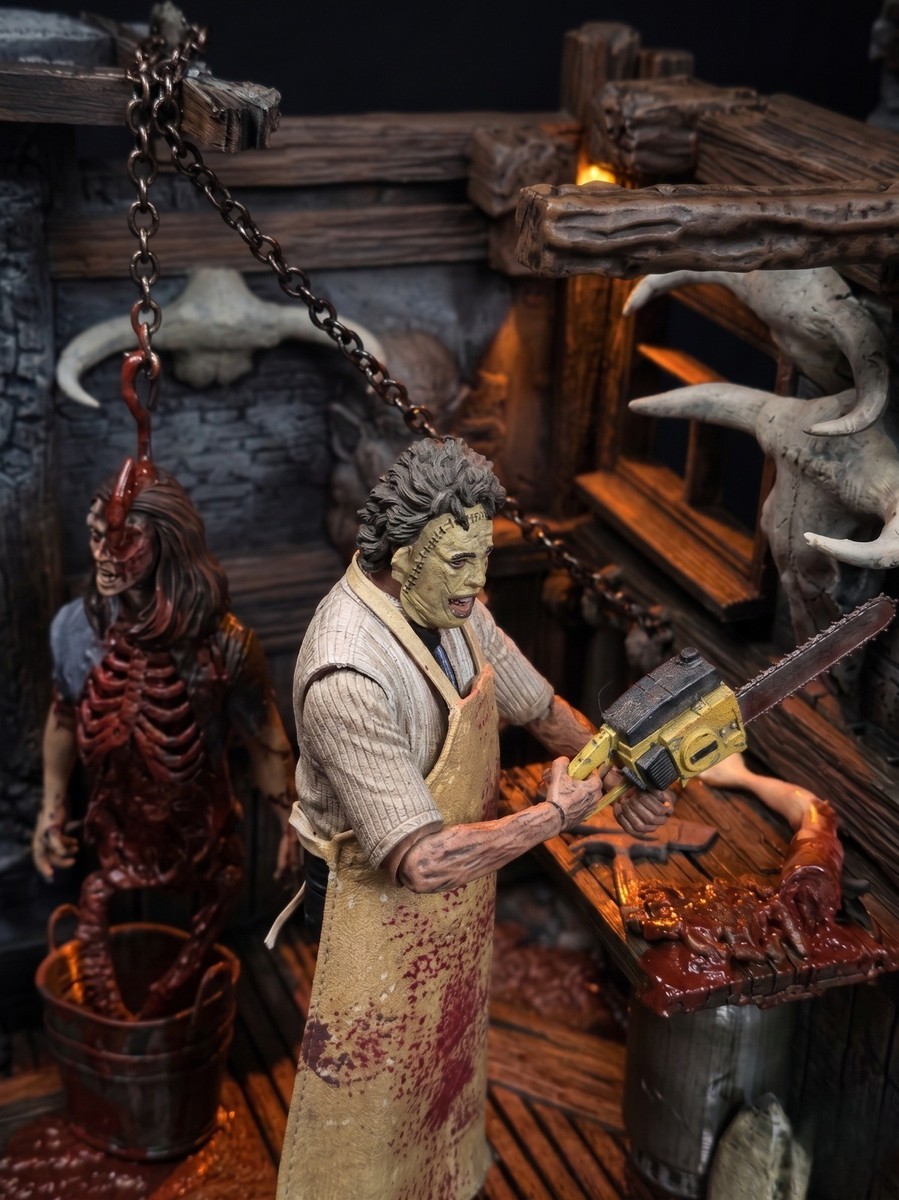 レザーフェイスページ・ジオラマ Custom DIORAMA Texas Chainsaw Massacre LEATHERFACE -- Scale 1:10
