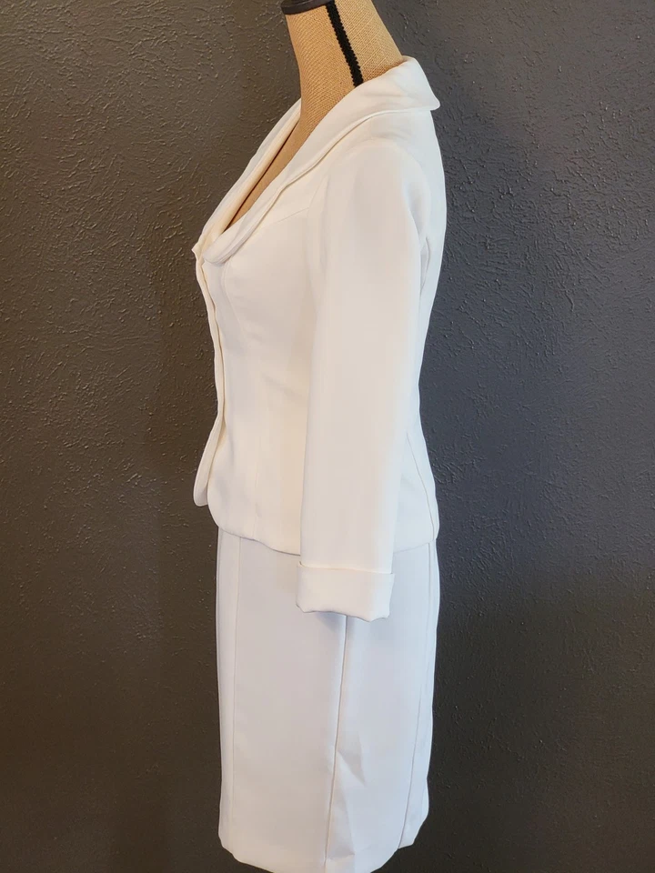 Traje de vestir blanco de invierno Moda International talla 2 Foto 2 de 4