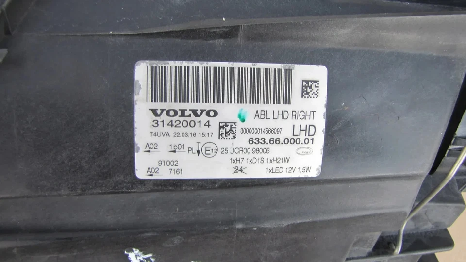 Frontscheinwerfer Volvo V70 S80 31420014 LED Rechts Scheinwerfer Headlight - Bild 4 von 4
