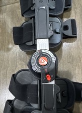 Breg Adjustable Orthopedic Knee Brace With Fl...