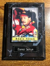 NASCAR ERNIE IRVAN 1995 AUTHENTIC AUTOGRAPH Black Wooden 4x6 Plaque With Card