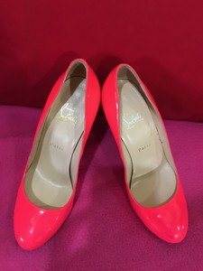 pink round toe pumps