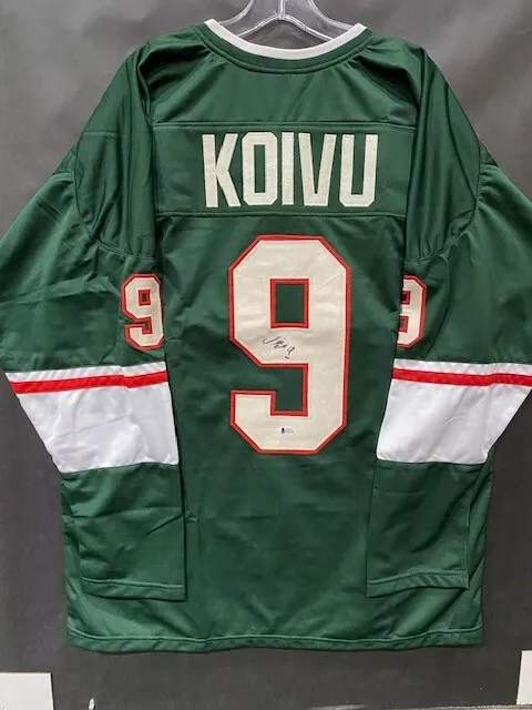 Mikko Koivu Signed Jersey (Beckett)