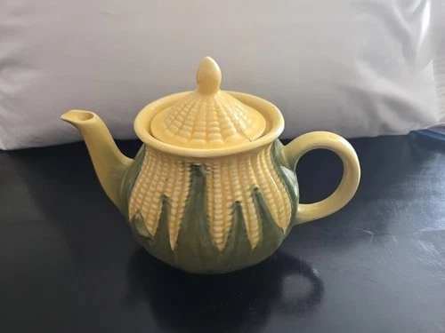 VINTAGE SHAWNEE POTTERY CORN KING #75 INDIVIDUAL TEAPOT W/LID