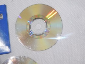 Sega Dreamcast Magazine March & MAY  2000 Demo Disc Volume 4 2 DISC