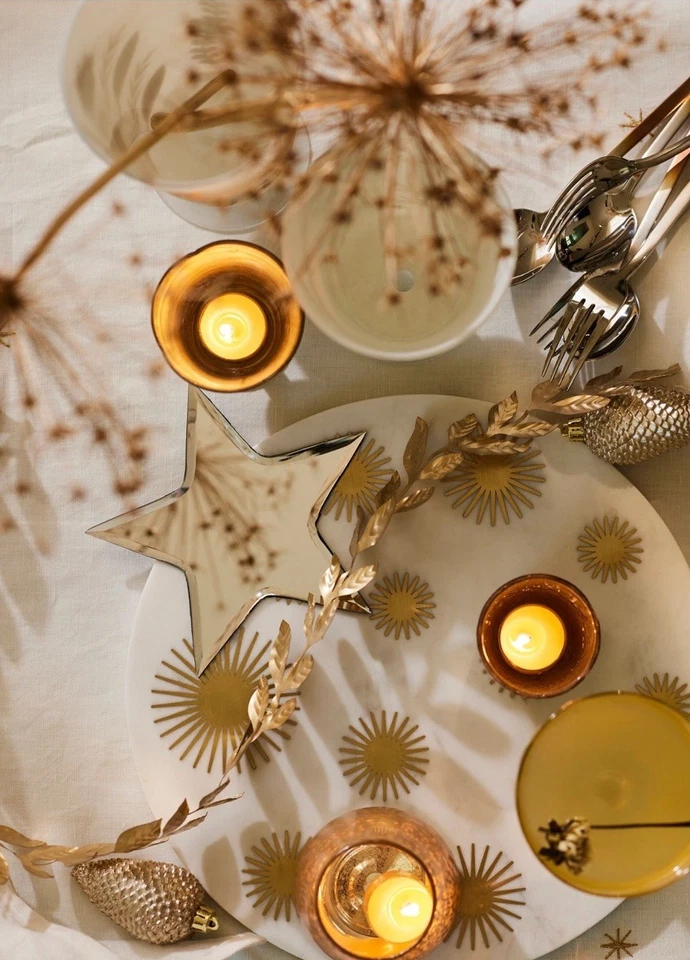 NUEVA Guirnalda Anthropologie Hojas de Laurel Dorado Metal Decoración Vacaciones y Año 6 pies Foto 3 de 4