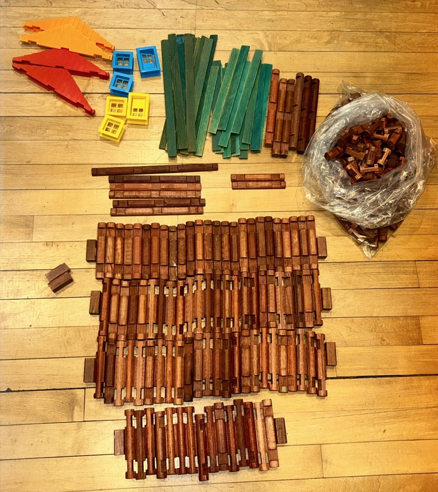 300 Pc Wood Lincoln Logs Roof Slates 1,2, and 3 Notch Logs Windows Doors - Image 2 of 4