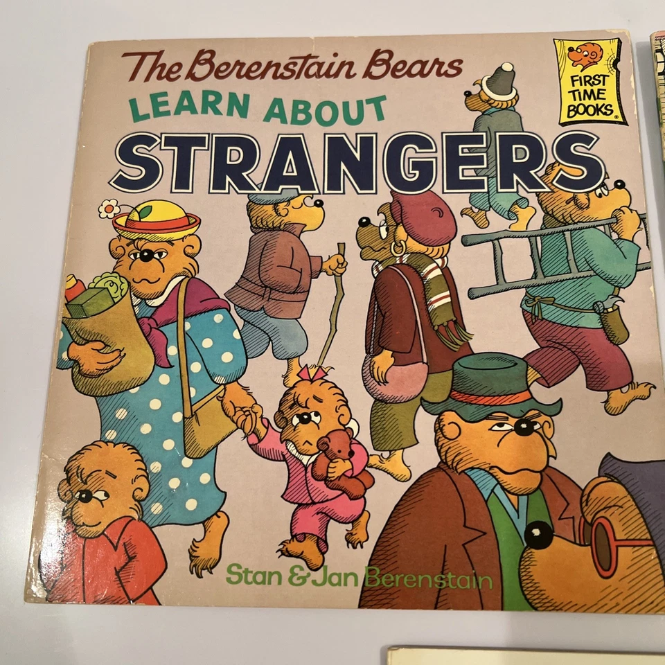 Vintage Easy Reading Books 1981 -1986 Lot of 3 Berenstain Bears by Jan Bernstein - Image 4 of 4