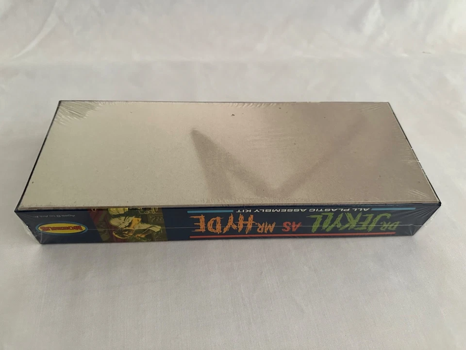 2007 Moebius Dr.Jekyll as Mr. Hyde NEW MINT Condition - Image 2 of 4