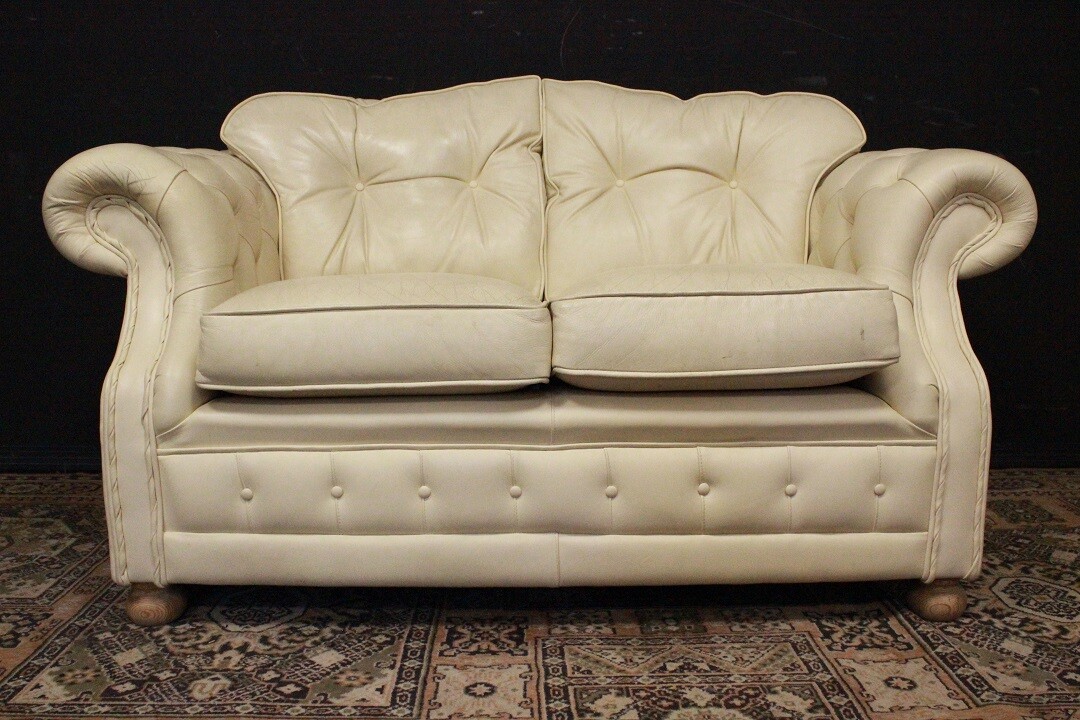 Divano Sofa posti originale Chesterfield Chester pelle