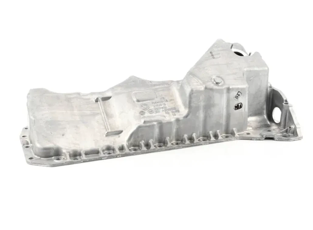 NEW BMW 2 COUPE F22, F87 ENGINE OIL PAN 7586555 11137586555 11-15  