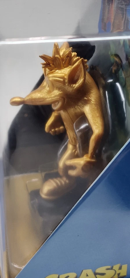 Crash Bandicoot Totaku Golden Crash Think Geek New in Box - Image 4 of 4