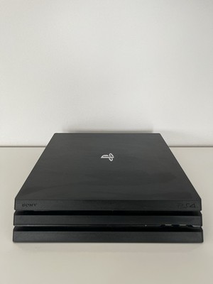 Sony PlayStation 4 Pro Konsole 1 TB mit Zubehör - Controller,Ladestation,Spiele
