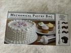 WILLIAMS SONOMA  Mechanical Pastry Bag~ Stainless Steel ~10 Tips~New ~Damage