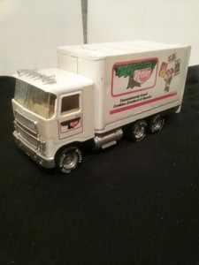 nylint delivery truck