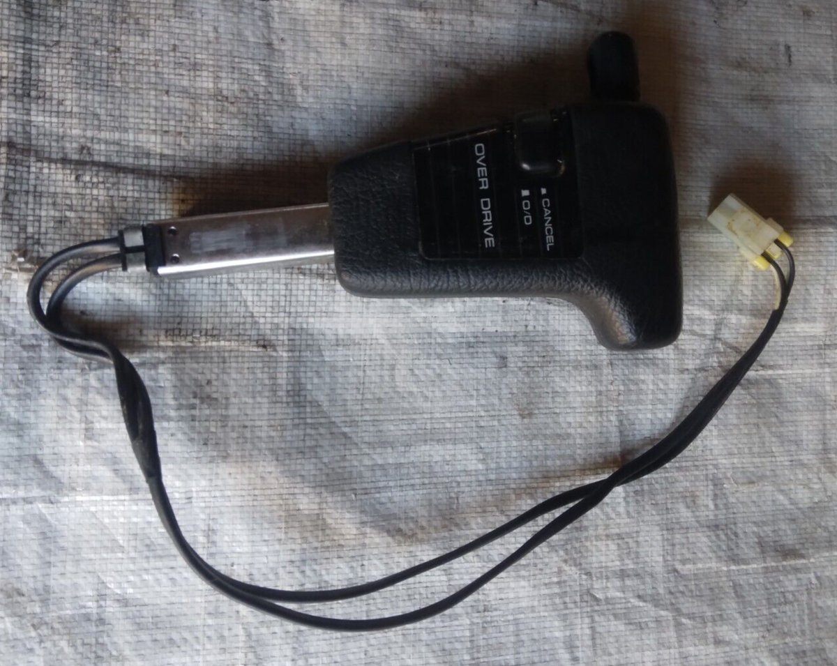 Nissan 300ZX Z31 automatic transmission shift shifter level Nissan 300ZX Z31 automatic transmission shift shifter level